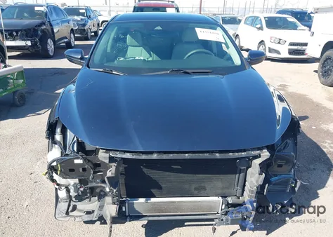 2022 Honda Insight Ex z USA, uszkodzony, nr VIN 19XZE4F56NE009853